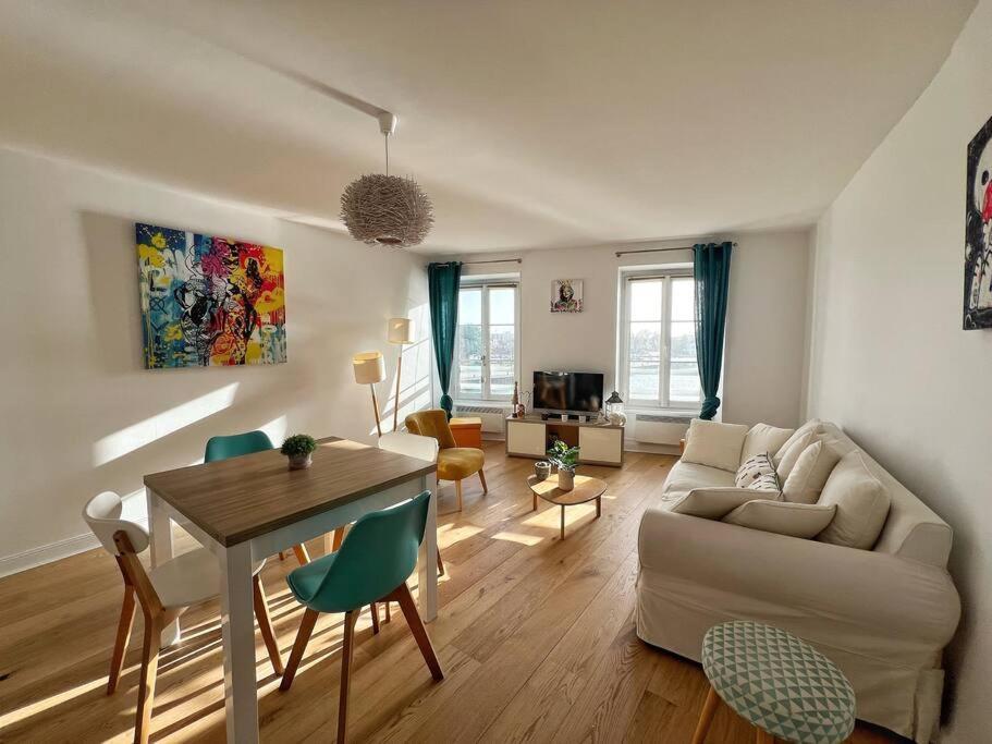 Апартаменты Le Bellevue - Vieux Port Ла-Рошель Экстерьер фото
